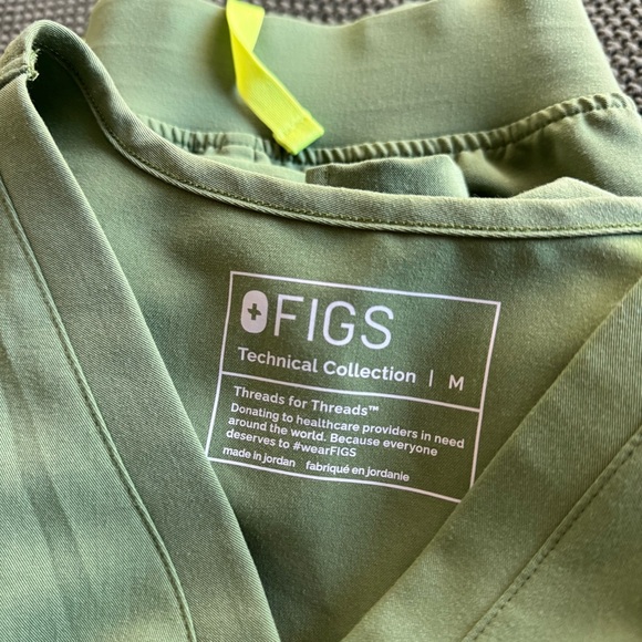 Figs jogger scrub set - Picture 2 of 2
